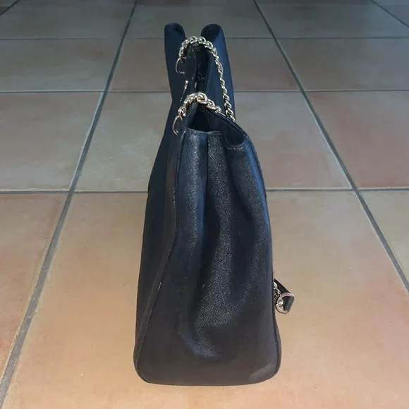 Large Black Michael Kors Susannah Saffiano Leather Tote Bag Gold Chain Straps - Picture 5 of 12